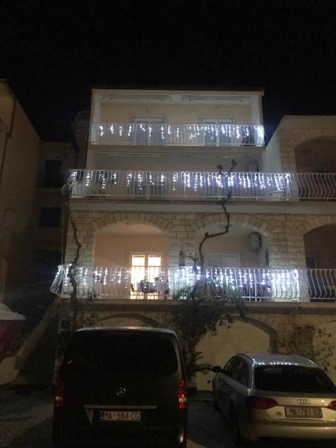 Villa Nora Tučepi Exterior foto